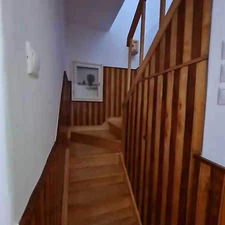 Zoeldhaz Balatonmariafurdo