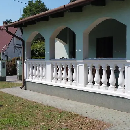 Apartment Zoeldhaz *