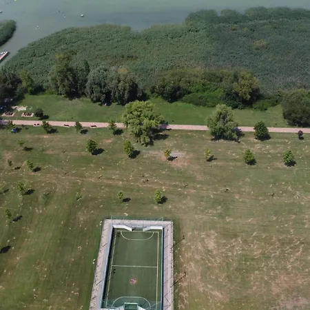 Zoeldhaz * Balatonmáriafürdő