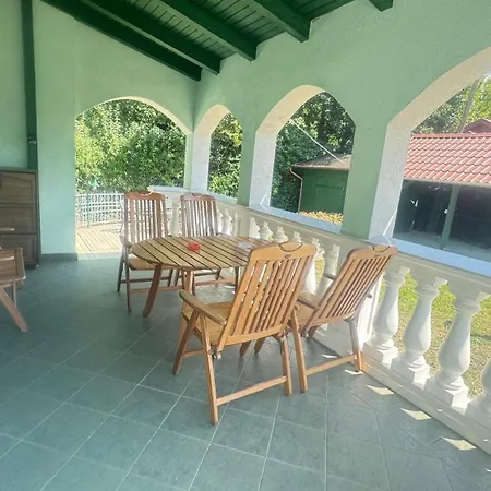 Apartment Zoeldhaz *