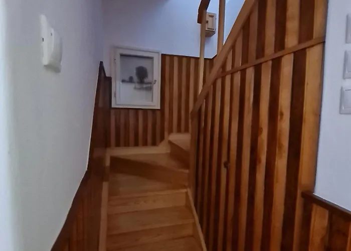 Zoeldhaz Balatonmariafurdo