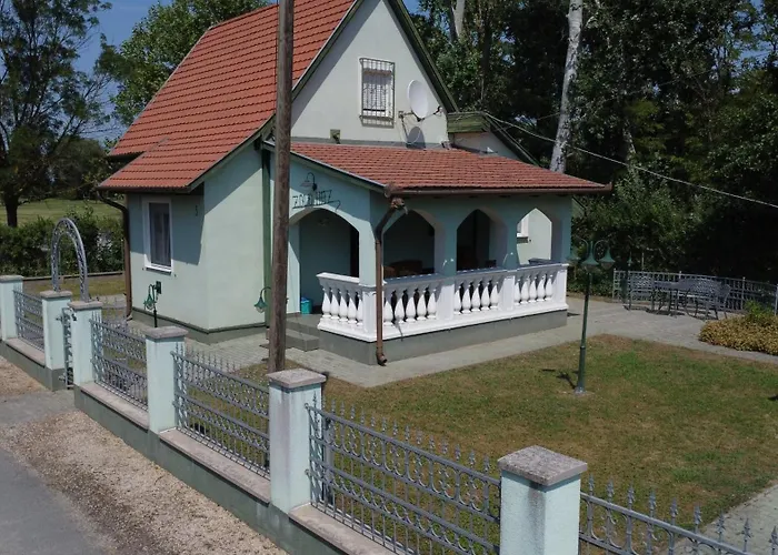 Zoeldhaz * Balatonmáriafürdő