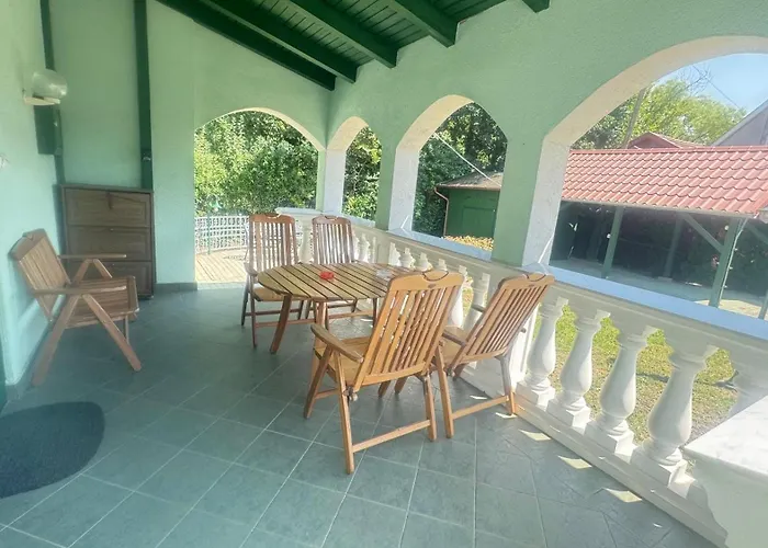 Apartment Zoeldhaz *